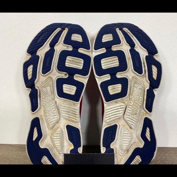 Hoka One One - Bondi 6 - Women's 8.5 - Picture 7 of 7